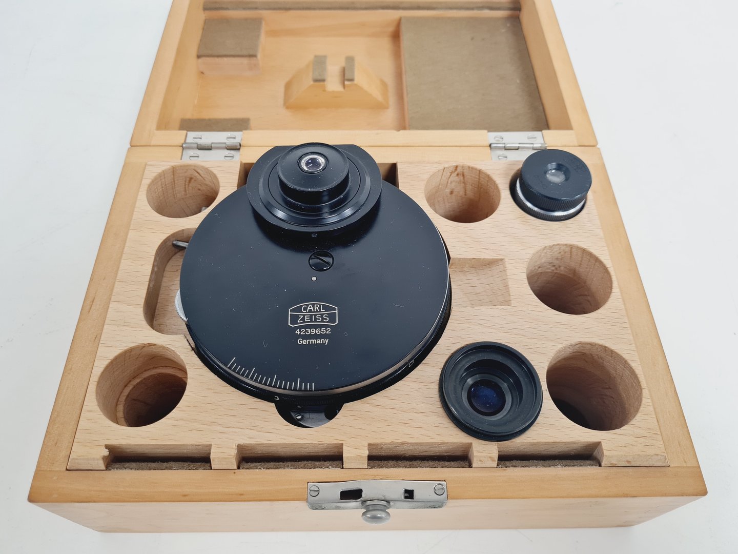 Image of Zeiss Ulraphot Vintage Photographic Microscope With Lot Of Accessories + Desk