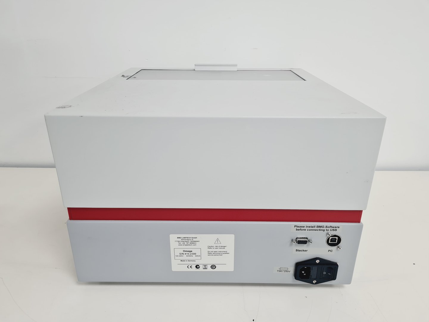 Image of BMG Labtech FLUOstar Omega Microplate Reader Lab