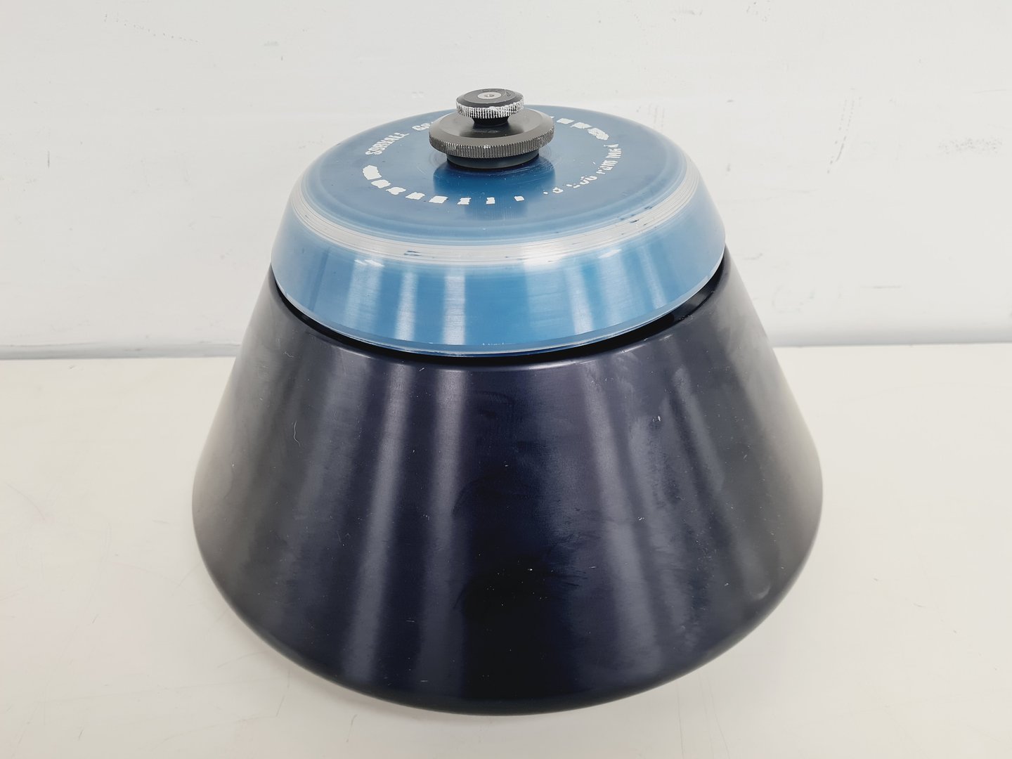 Image of Sorvall GSA 6x250mL Fixed Angle Centrifuge Rotor 13,000 RPM Lab