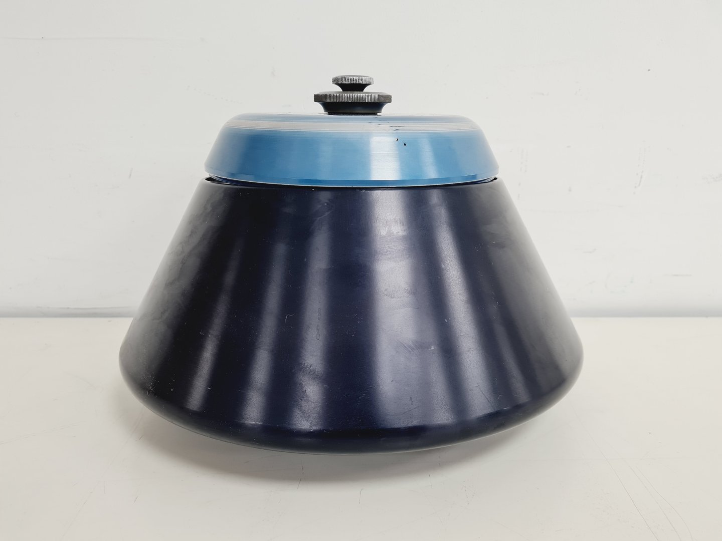 Image of Sorvall GSA 6x250mL Fixed Angle Centrifuge Rotor 13,000 RPM Lab