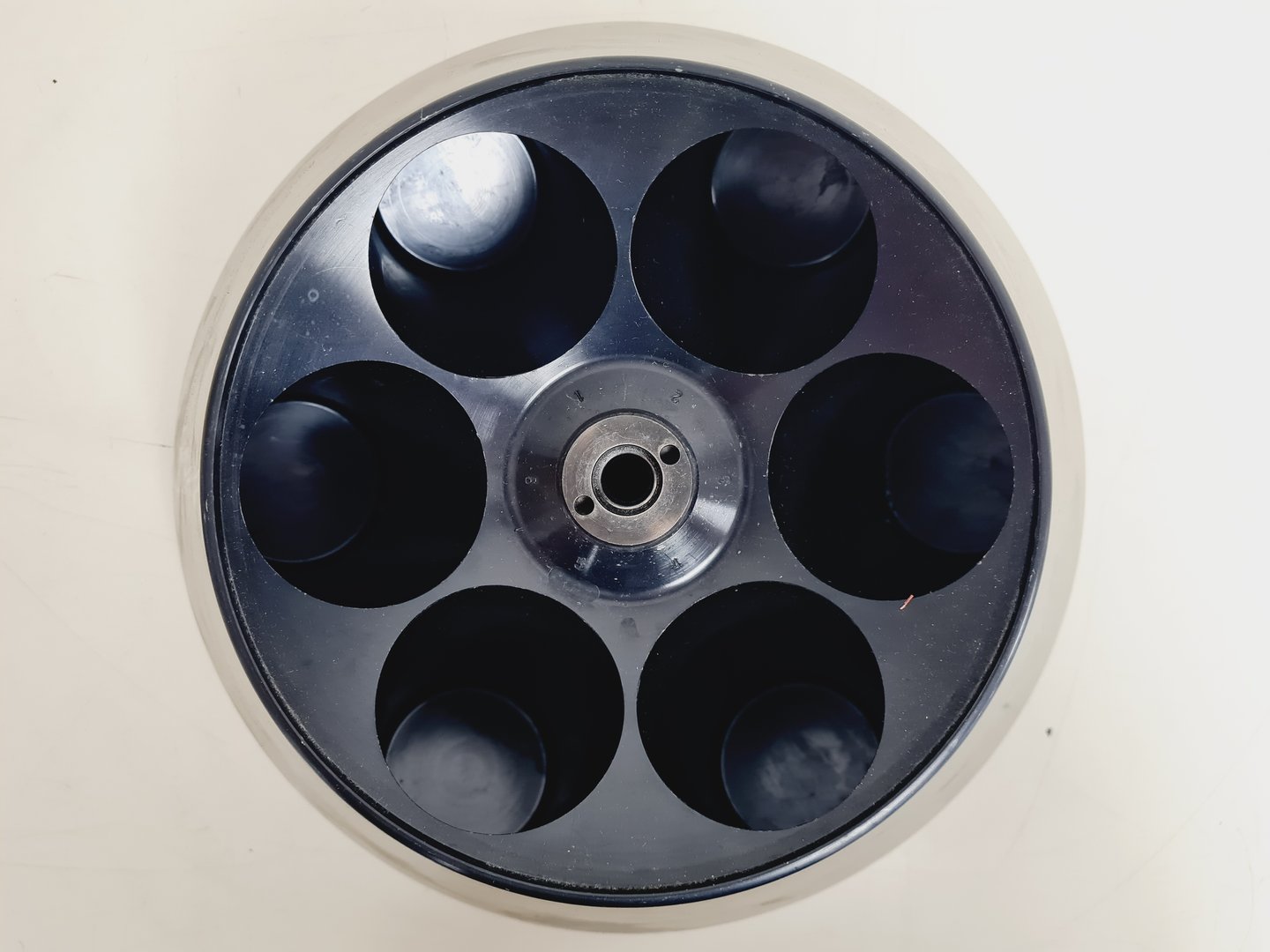 Image of Sorvall GSA 6x250mL Fixed Angle Centrifuge Rotor 13,000 RPM Lab