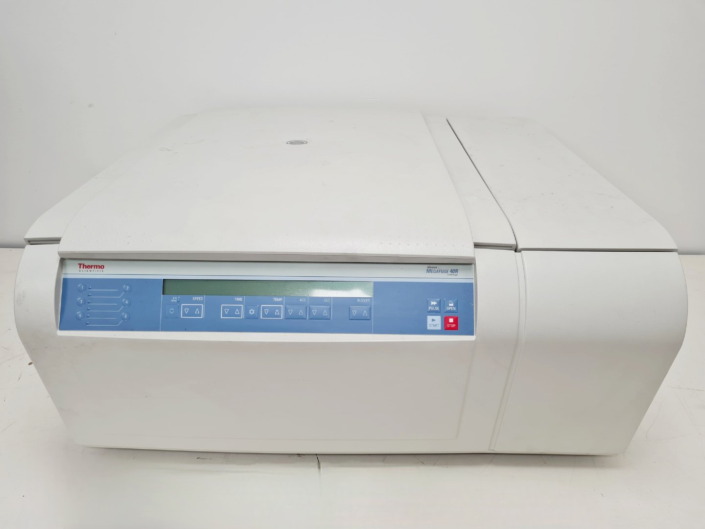 Image of Thermo Fisher Megafuge 40R Centrifuge