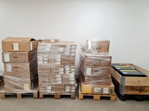 Thumbnail image of Lot Of Cisco Wifi Phones, Access Points, Catalysts And More Lab