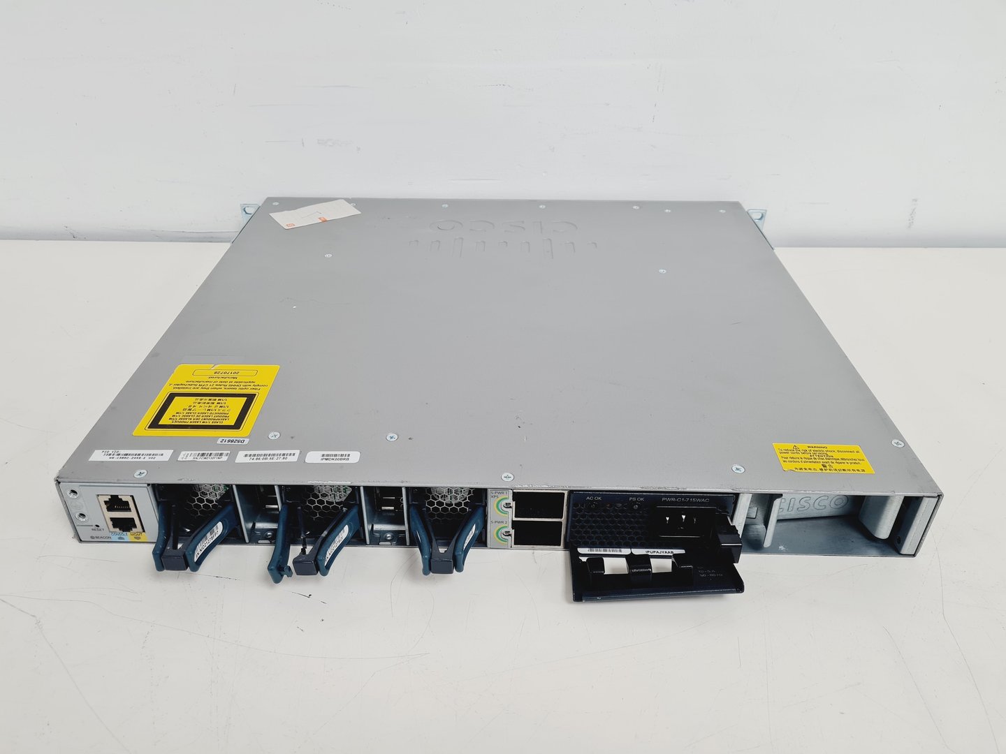 Image of Lot Of Cisco Wifi Phones, Access Points, Catalysts And More Lab