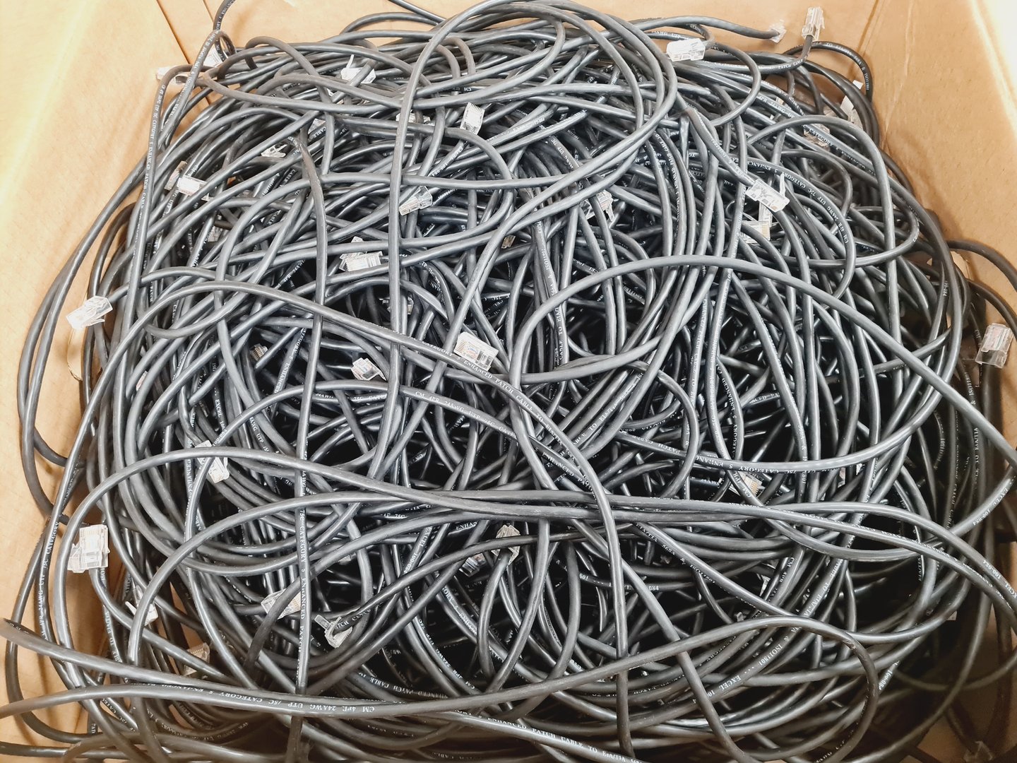 Image of Lot Of Cisco Wifi Phones, Access Points, Catalysts And More Lab