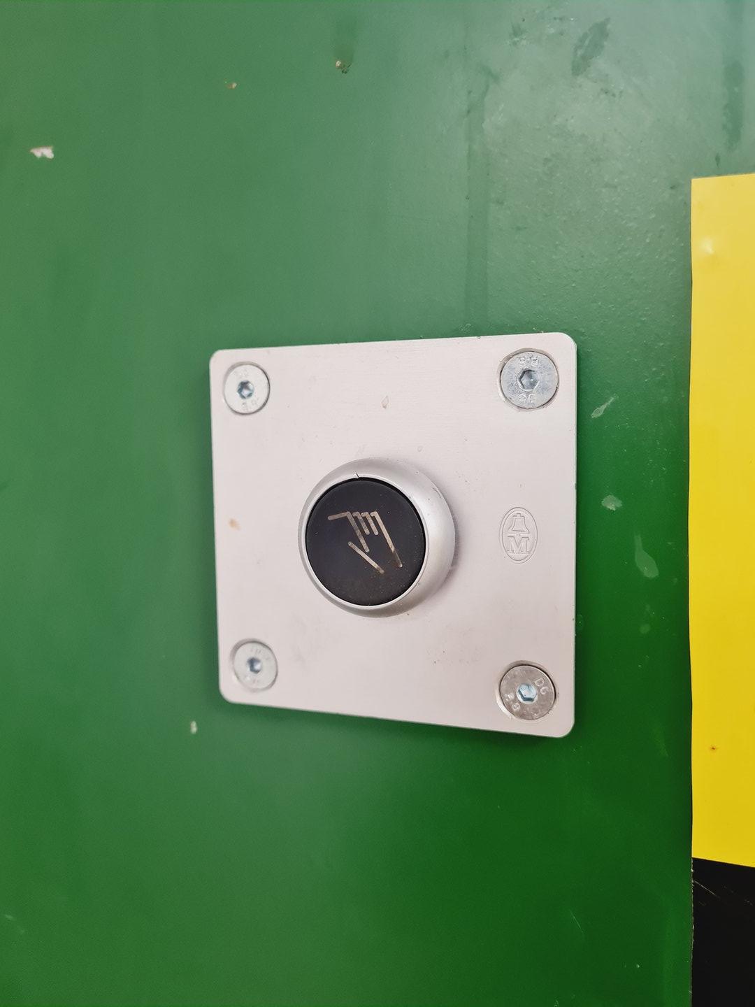 Image of Pakawaste VB56 Vertical Cardboard Baler Machine