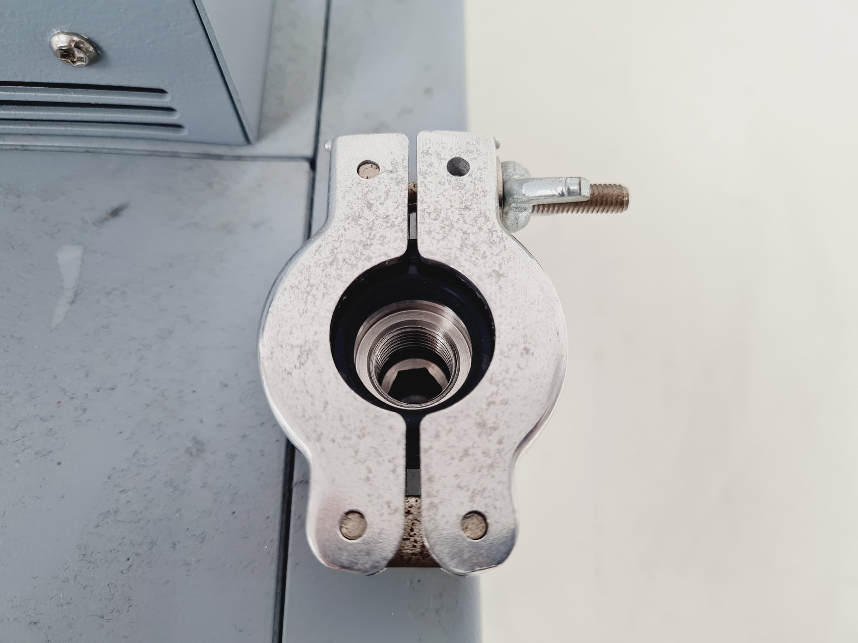Image of VacuuBrand MV 2 NT Vario Vakuum Pumpsystem Diaphragm Pumping Unit Faulty
