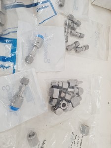 Thumbnail image of Job Lot Of Swagelok Pressure Gauges + Compression Fittings