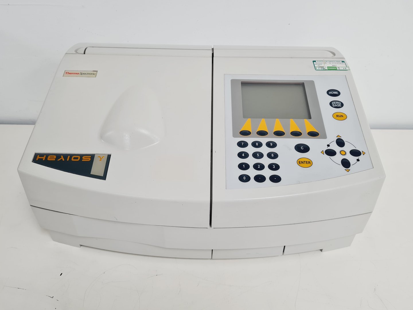 Image of Thermo Scientific Helios Y Gamma UV-VIS Spectrophotometer Lab