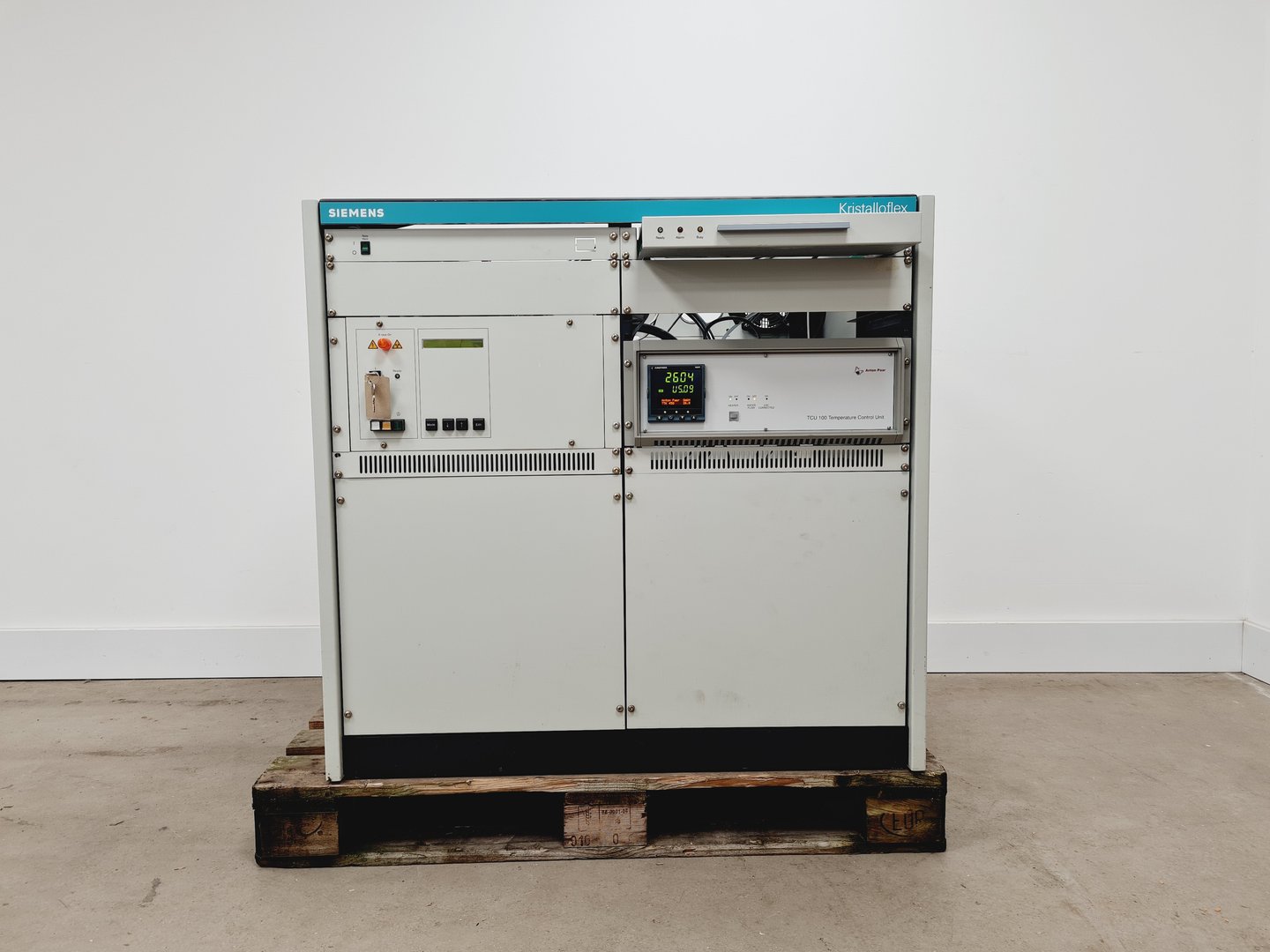 Image of  Siemens D5000 X-ray Powder Diffraction (XRD) System Lab
