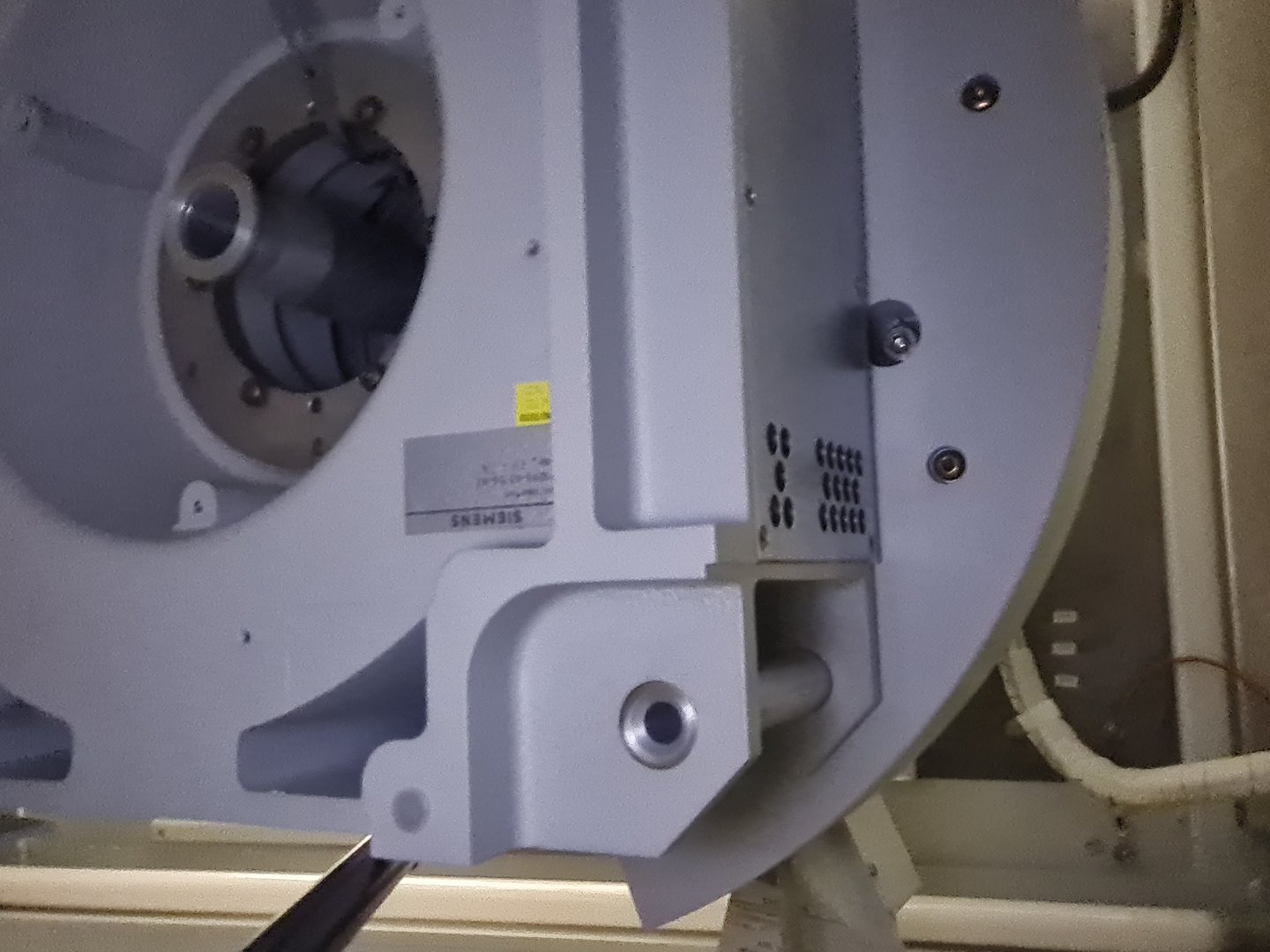 Image of  Siemens D5000 X-ray Powder Diffraction (XRD) System Lab