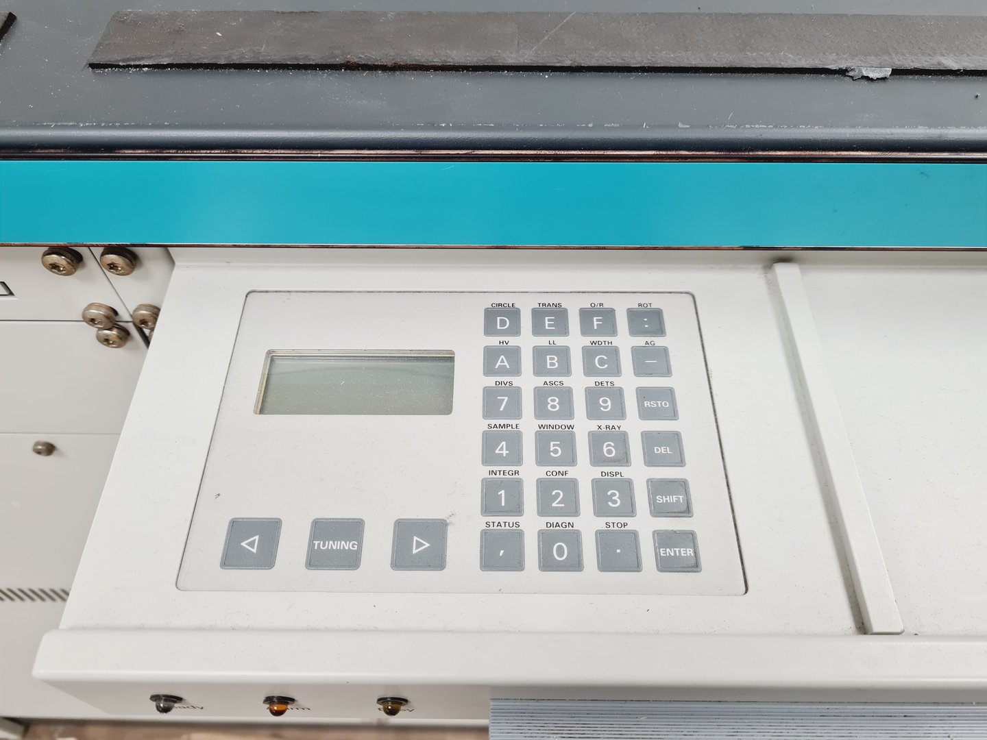 Image of  Siemens D5000 X-ray Powder Diffraction (XRD) System Lab
