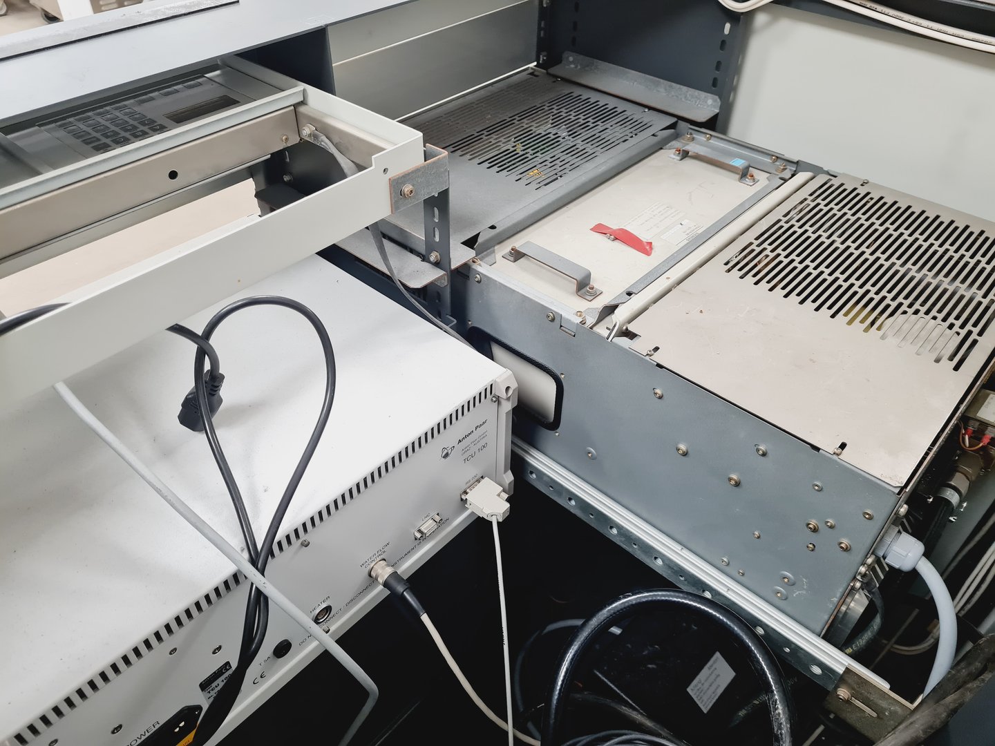 Image of  Siemens D5000 X-ray Powder Diffraction (XRD) System Lab