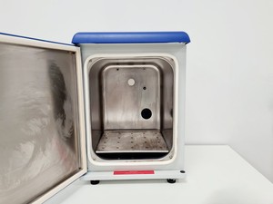 Thumbnail image of New Brunswick Galaxy 14 S CO2 Incubator Lab