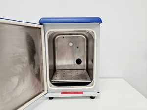 Thumbnail image of New Brunswick Galaxy 14 S CO2 Incubator Lab