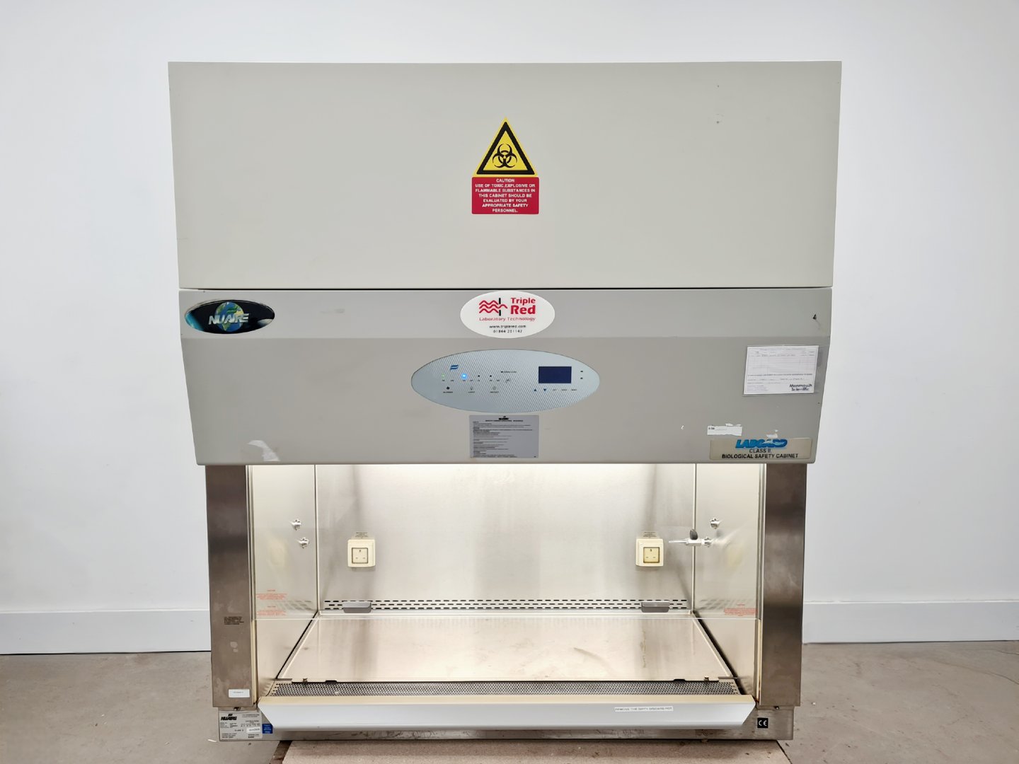 Image of Nuaire Class 2 Biological Safety Cabinet NU-437-400S Lab