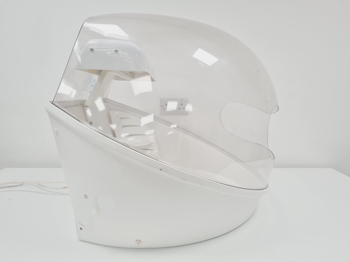 Image of Lab-Bubble Still Air PCR Enclosure - White - BUB-PCR-SA-WHT