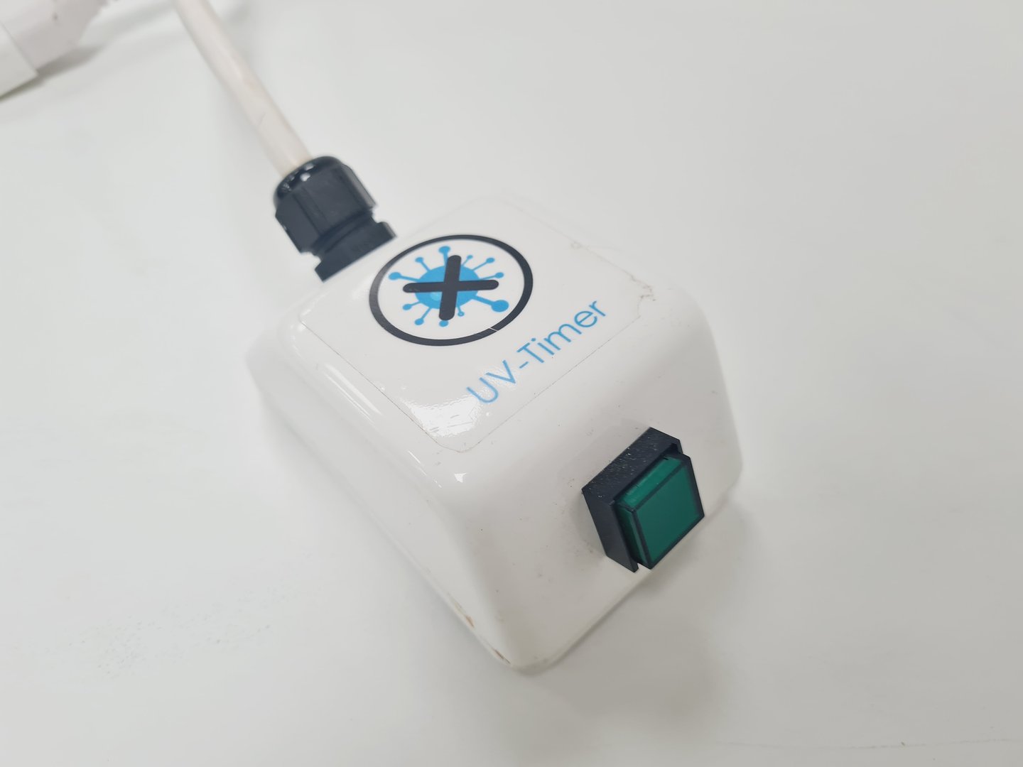 Image of Lab-Bubble Still Air PCR Enclosure - White - BUB-PCR-SA-WHT