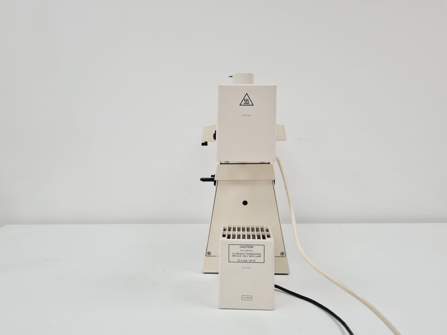Image of Carl Zeiss Axioskop El Einsatz Fluorescence Microscope w/ 5 Objectives