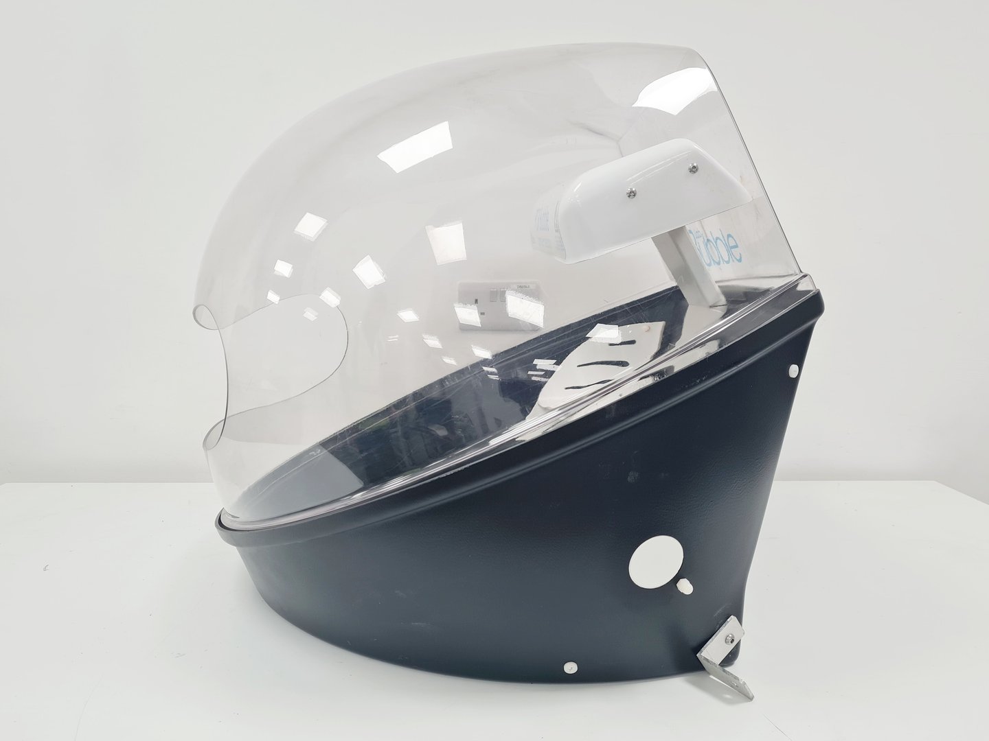 Image of Lab-Bubble Still Air PCR Enclosure - Black  BUB-PCR-SA-BLK