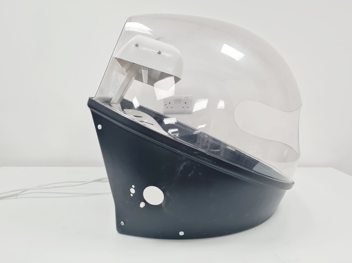 Image of Lab-Bubble Still Air PCR Enclosure - Black  BUB-PCR-SA-BLK