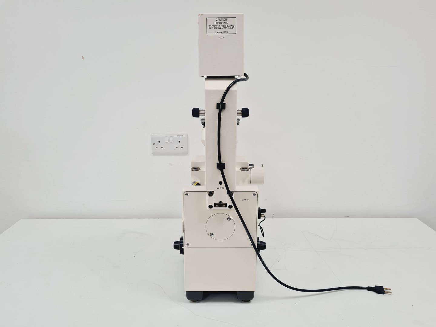 Image of Carl Zeiss Axiovert 35M Inverted Microscope (No Stage or PSU)