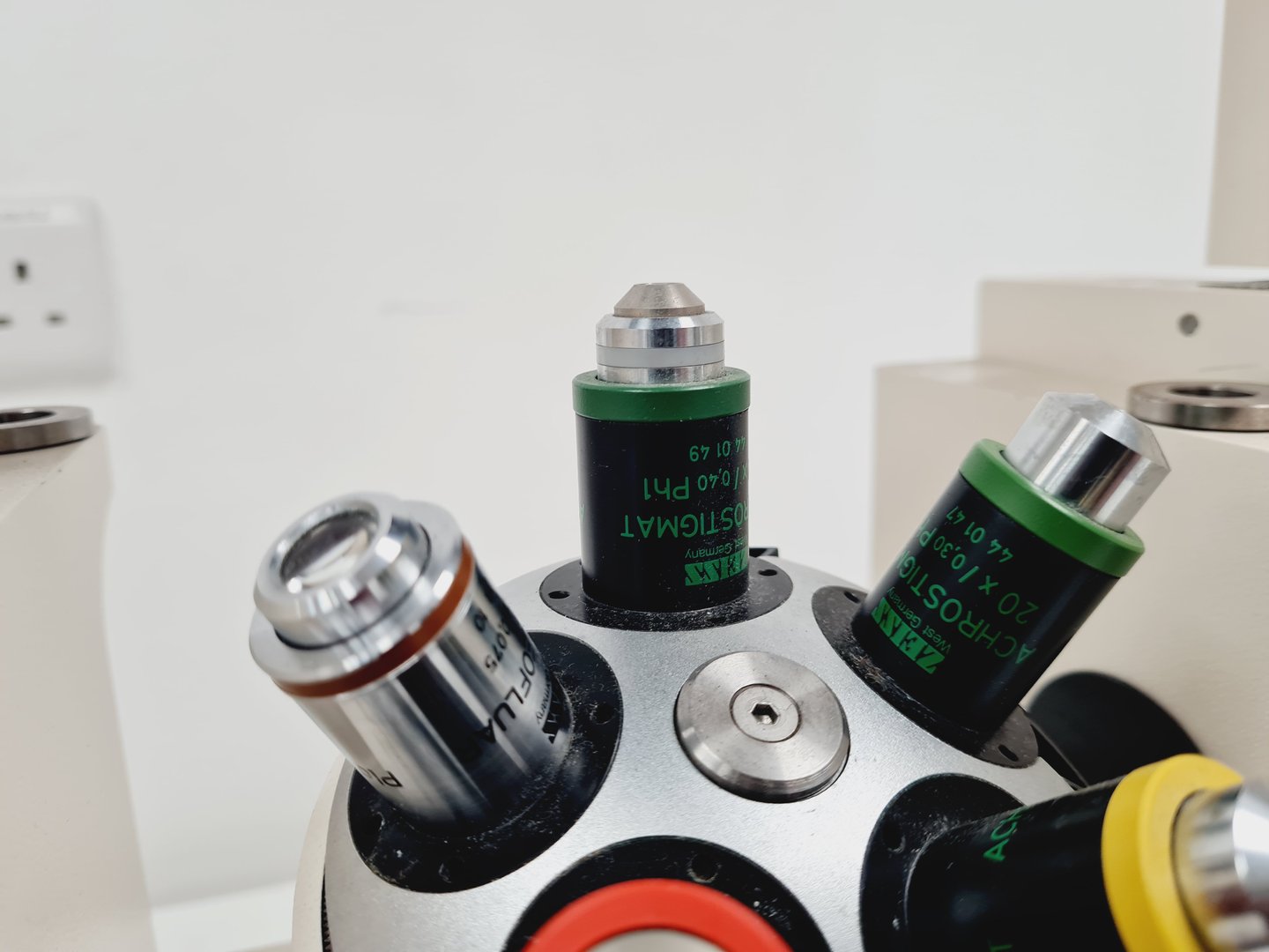 Image of Carl Zeiss Axiovert 35M Inverted Microscope (No Stage or PSU)