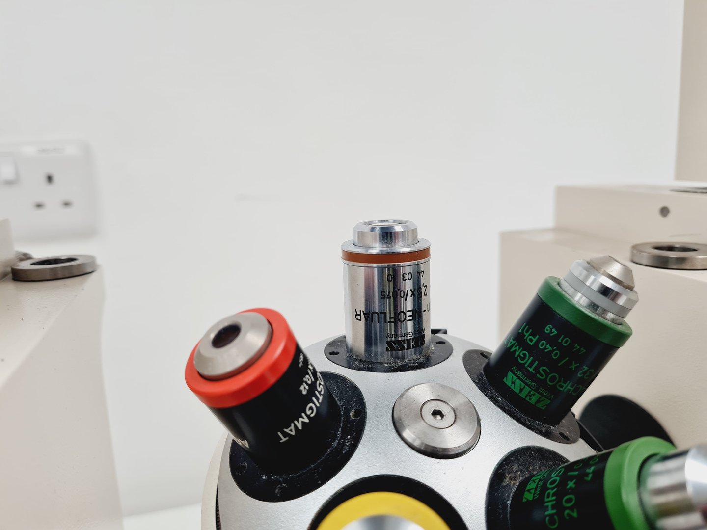 Image of Carl Zeiss Axiovert 35M Inverted Microscope (No Stage or PSU)