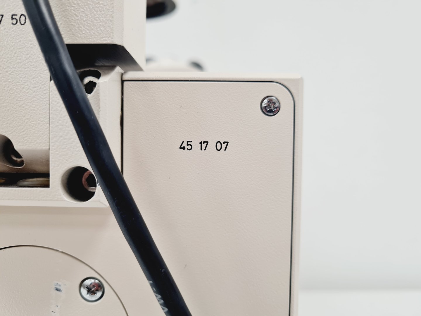 Image of Carl Zeiss Axiovert 35M Inverted Microscope (No Stage or PSU)
