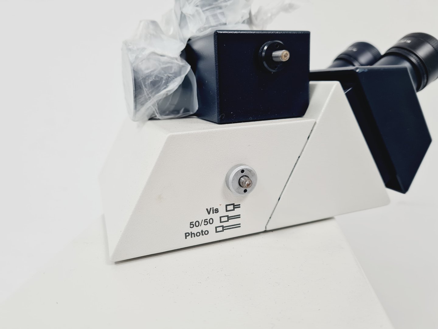 Image of Leica Leitz DMRBE Trinocular Research Microscope Spares/Repairs