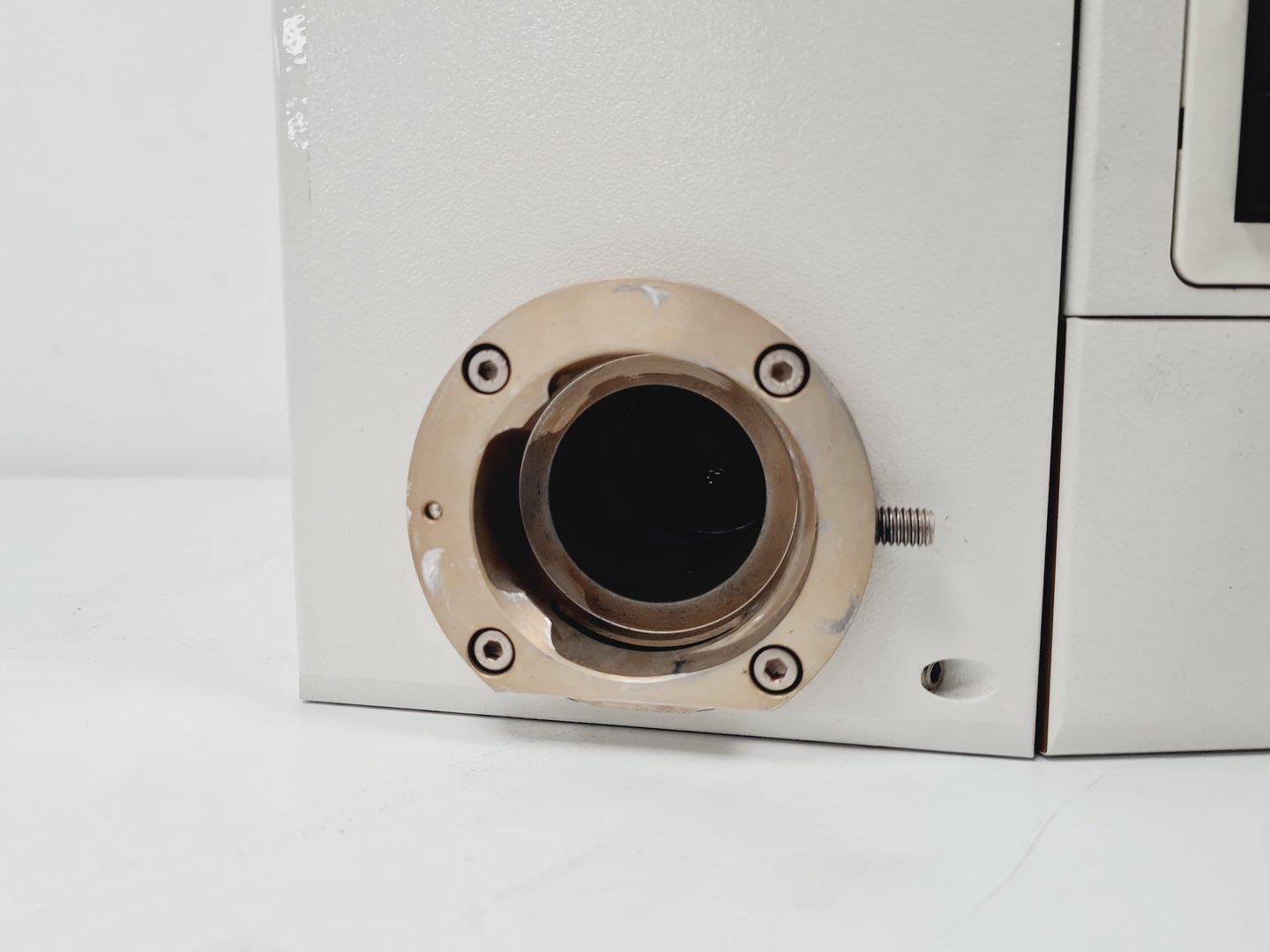 Image of Leica Leitz DMRBE Trinocular Research Microscope Spares/Repairs