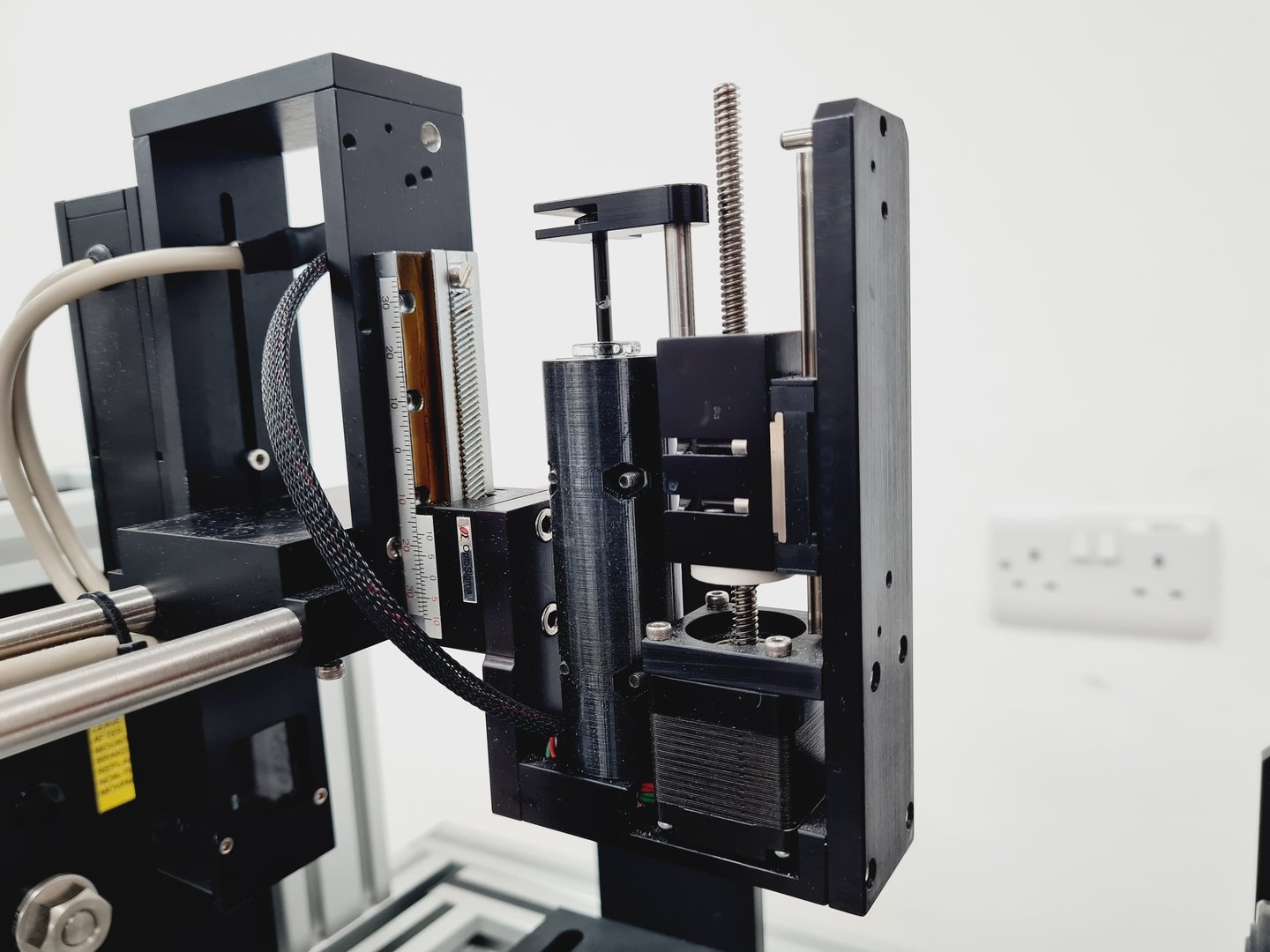 Image of First Ten Angstroms FTA1000 Drop Shape Instrument B Frame Analyzer System