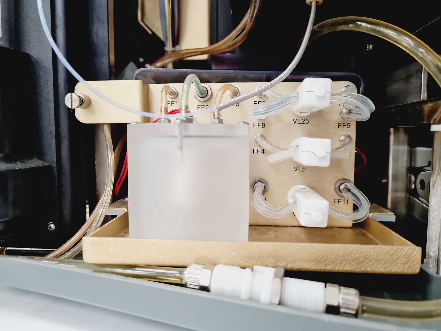 Image of Beckman Coulter Cytomics FC 500 MPL w/ Cytometry UPS Power Supply Faulty