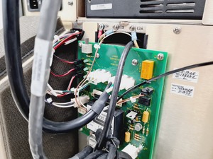 Thumbnail image of Beckman Coulter Cytomics FC 500 MPL w/ Cytometry UPS Power Supply Faulty