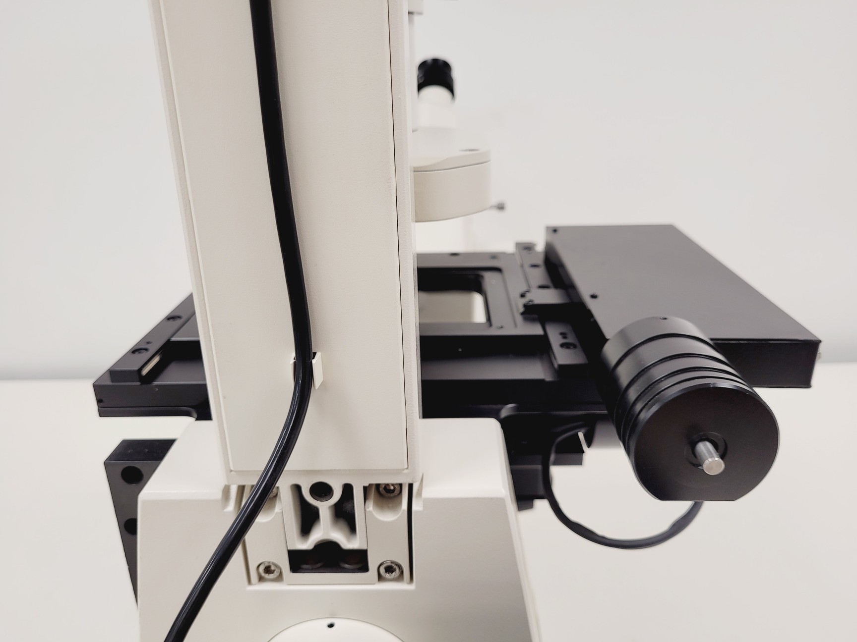 Image of Zeiss Axiovert 135 TV w/ XBO 75, Prior Motorised Stage & Control Lab