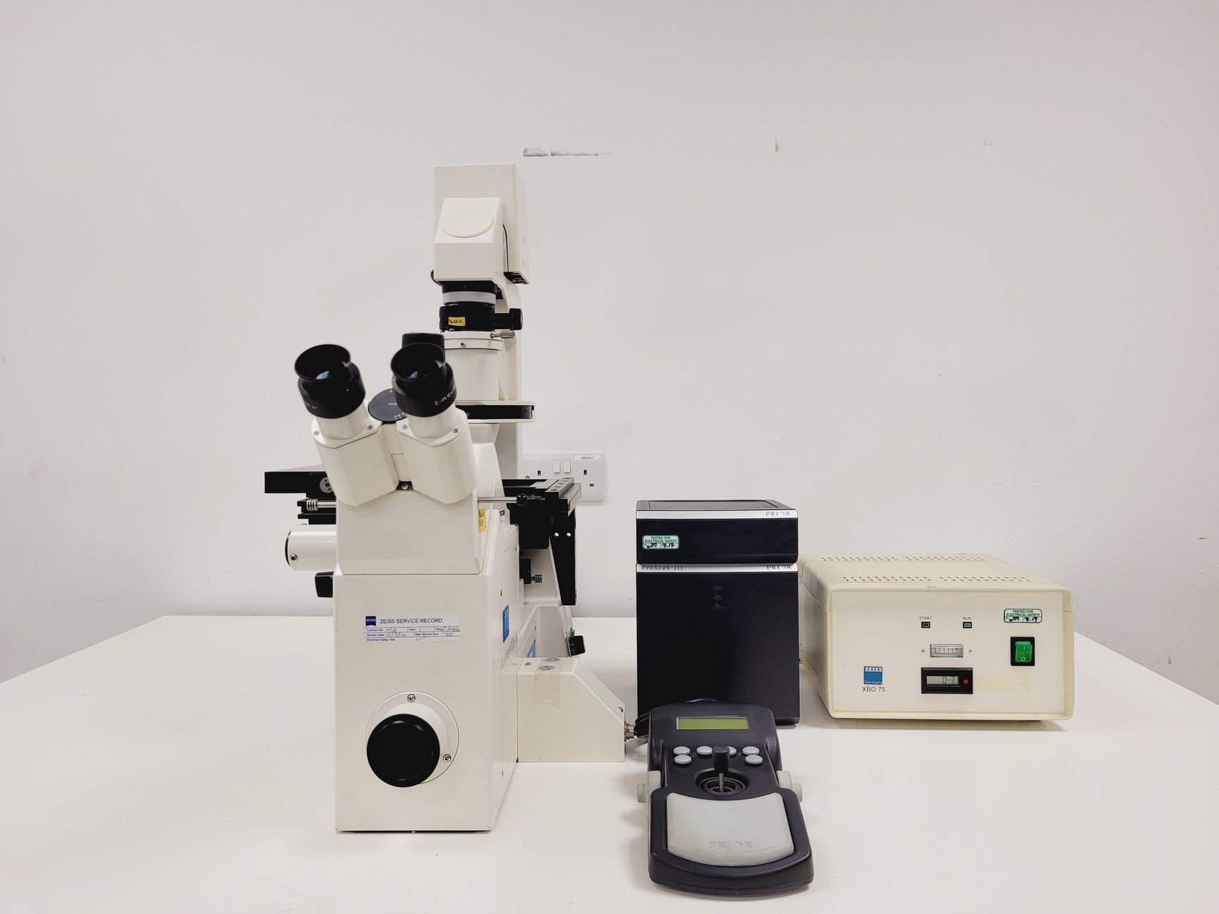 Image of Zeiss Axiovert 135 TV w/ XBO 75, Prior Motorised Stage & Control Lab