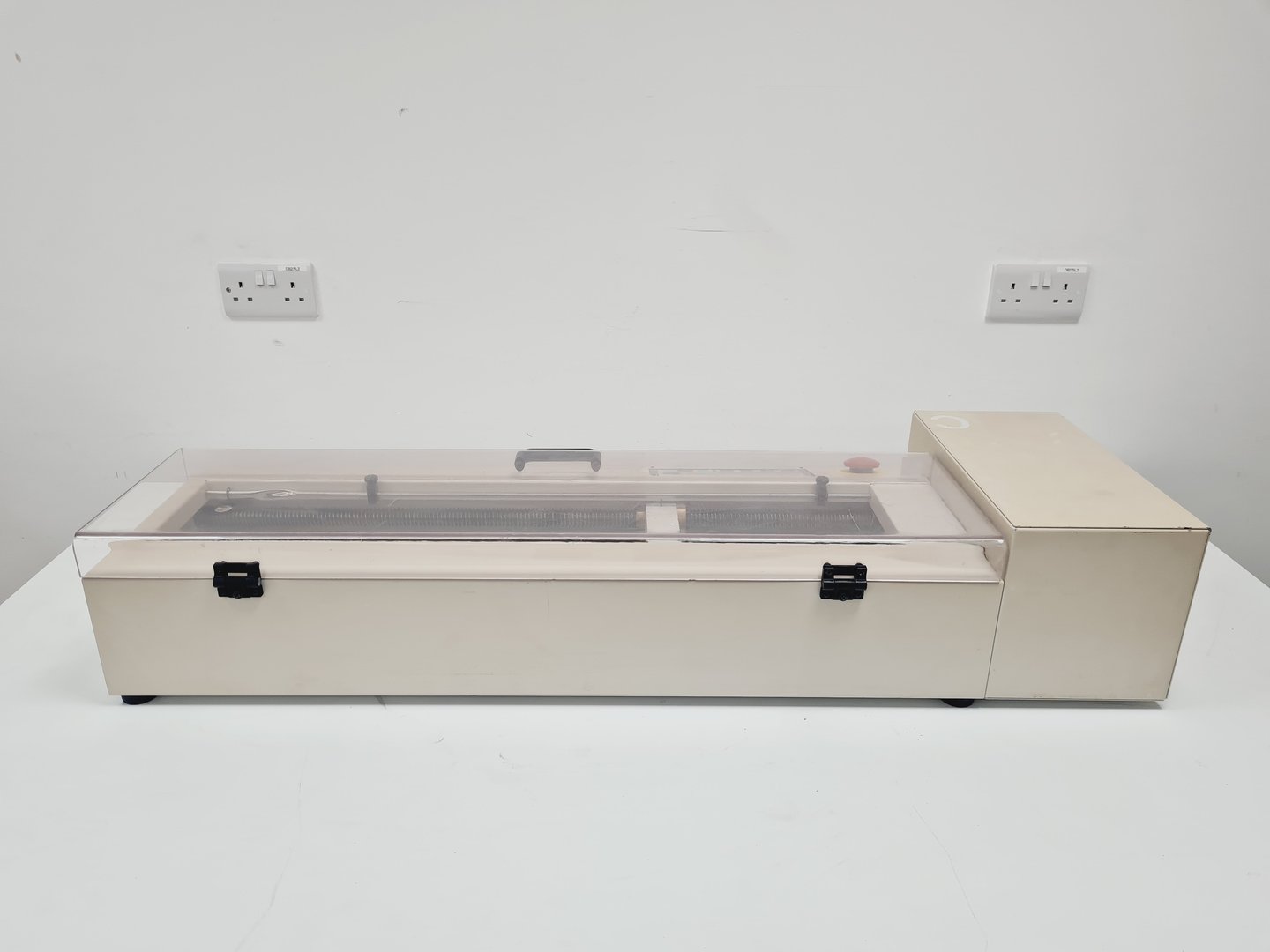 Image of Hounsfield H20K-W Tensometer w/ PSU & Various Parts