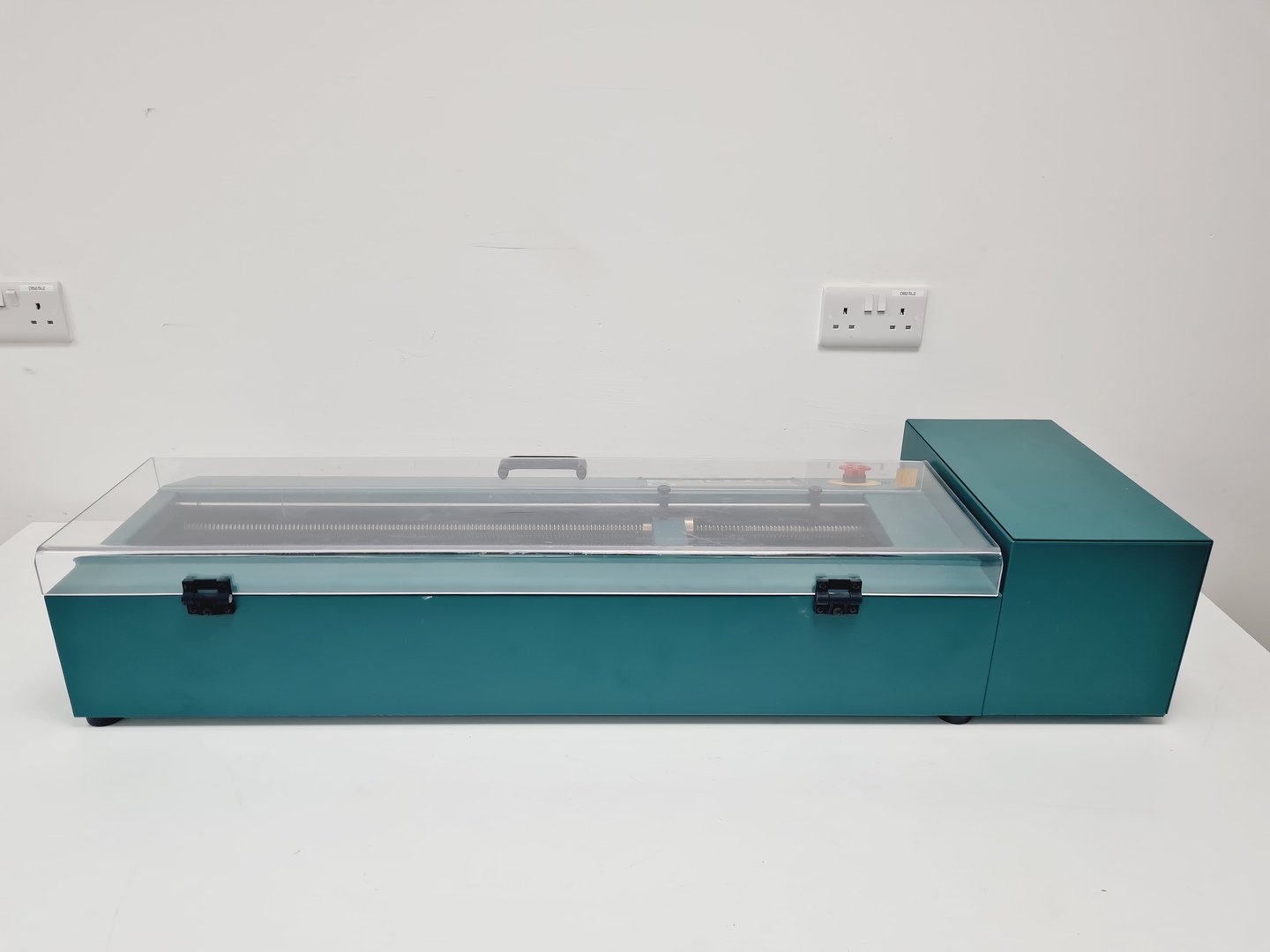 Image of Hounsfield Model H20K-W Tensometer w/ PSU & Various Parts