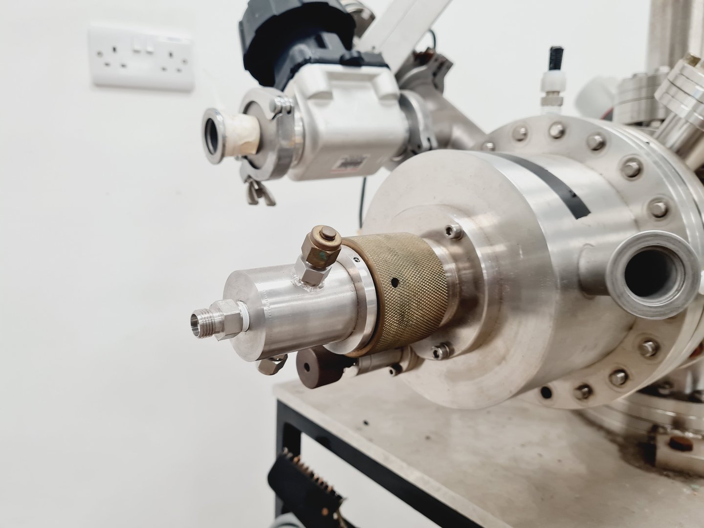 Image of ABB Extrel Mass Spectrometer Quadruple Mass w/ Pumps, Chiller & Various Parts