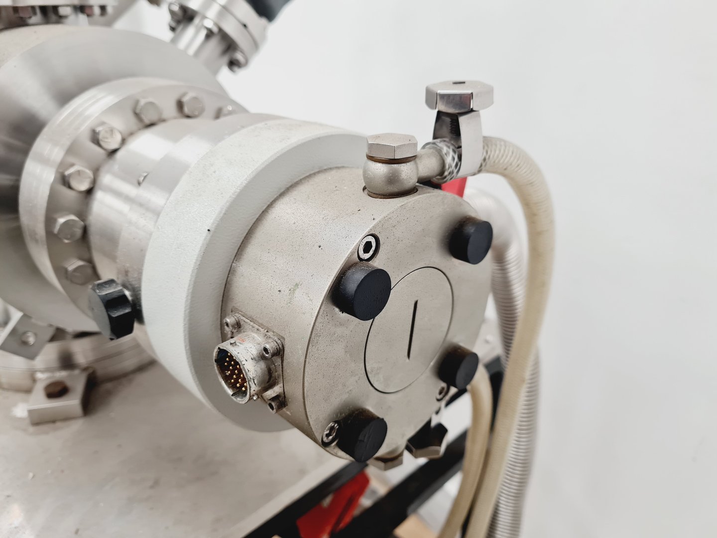 Image of ABB Extrel Mass Spectrometer Quadruple Mass w/ Pumps, Chiller & Various Parts