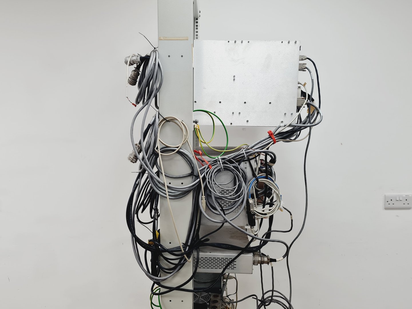Image of ABB Extrel Mass Spectrometer Quadruple Mass w/ Pumps, Chiller & Various Parts