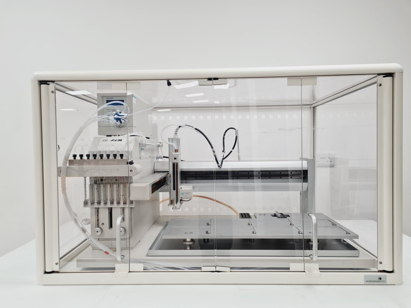 Image of Amersham Biosciences Ettan Digestor System, 215 Liquid Handler, VALVEMATE