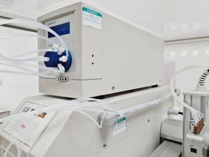 Thumbnail image of Amersham Biosciences Ettan Digestor System, 215 Liquid Handler, VALVEMATE