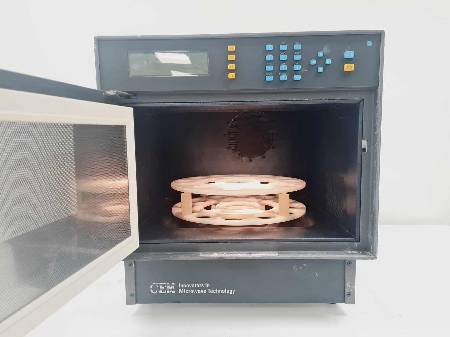 Image of CEM MDS-2100 Microwave Digestion System Lab