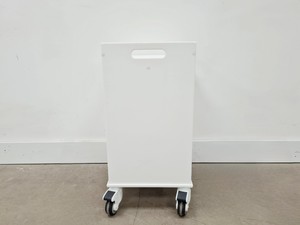 Thumbnail image of 9 x MilliporeSigma Compact 4 Drawer Locking Cart Lab