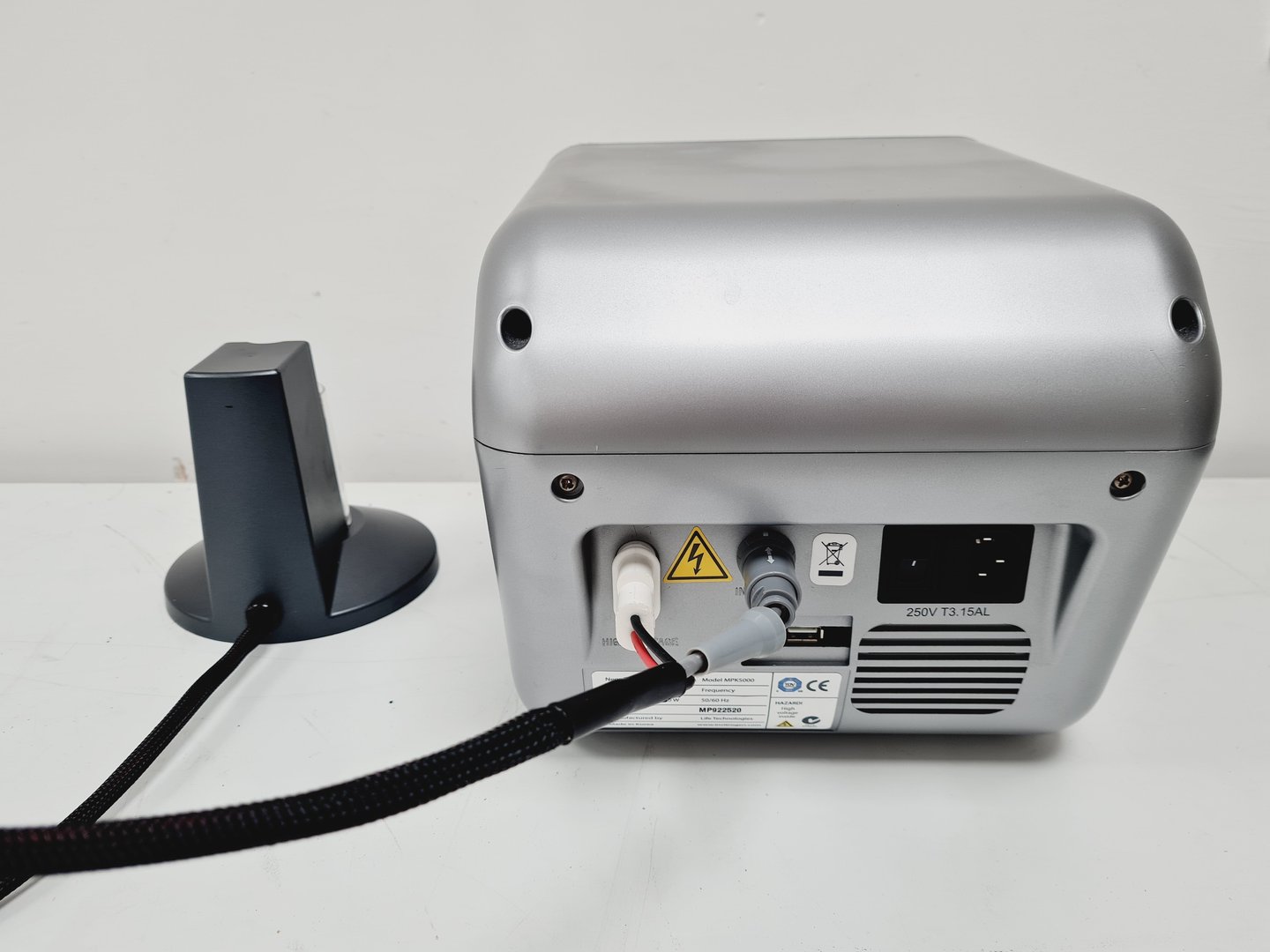 Image of Invitrogen MPK5000  Neon Transfection System Lab Spares/Repairs
