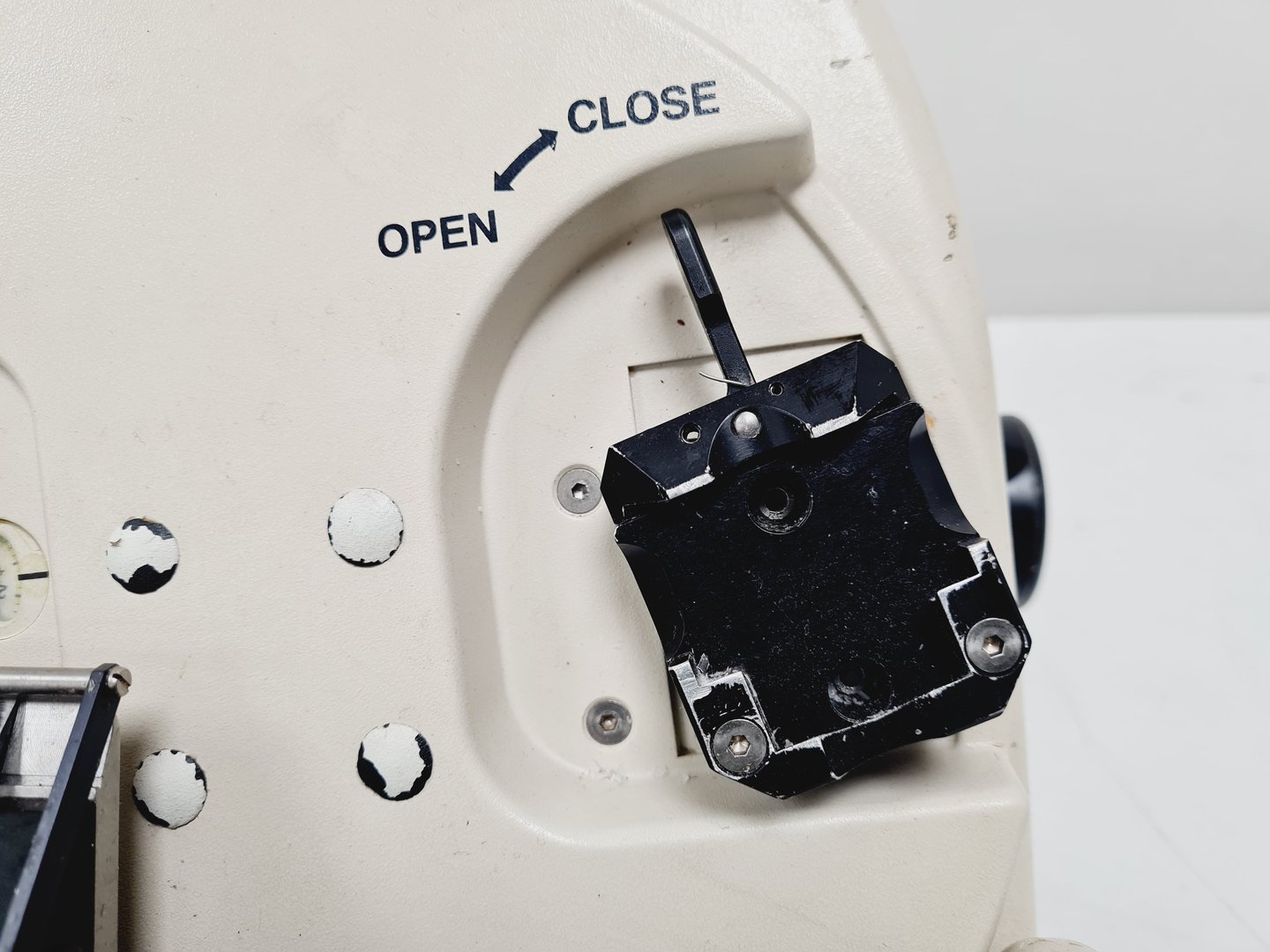 Image of Leica DSC 1 Microtome w/ Controller Lab Spares/Repairs
