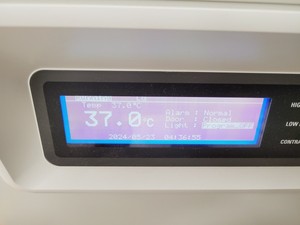 Thumbnail image of Panasonic MIR-554-PE Cooled Incubator Lab