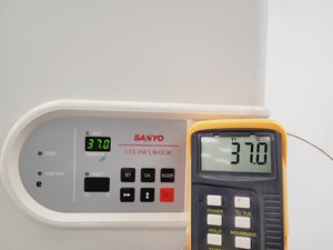 Thumbnail image of Sanyo CO2 Incubator Double Stack MCO17-AIC/MCO-18AIC Lab