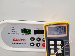 Thumbnail image of Sanyo CO2 Incubator Double Stack MCO17-AIC/MCO-18AIC Lab